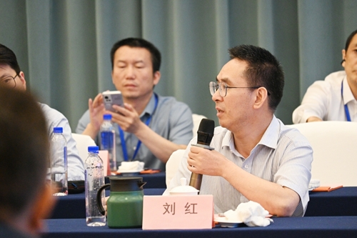 跨界融合启新章：上海前沿新能源电源技术研究院理事会扩大会议暨香港文联授牌仪式举行(图4)